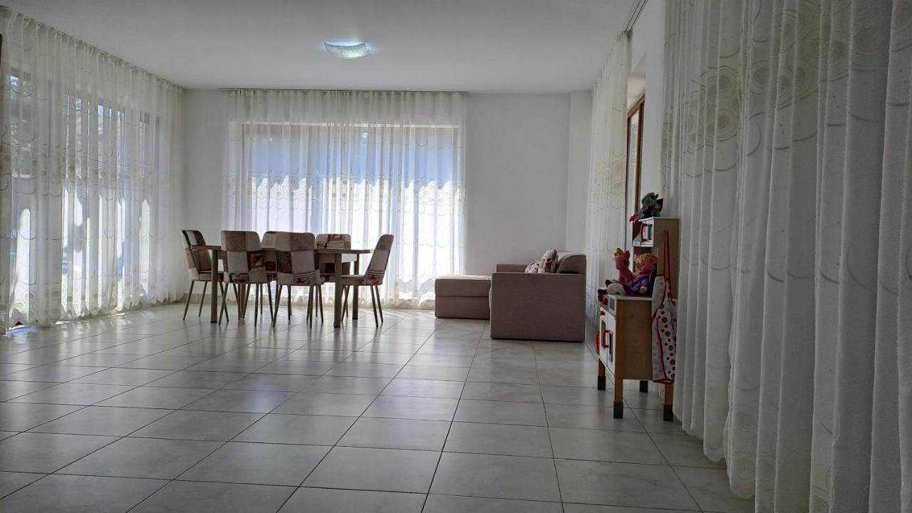 Agropensiunea Olteanu Niculitel Exterior foto